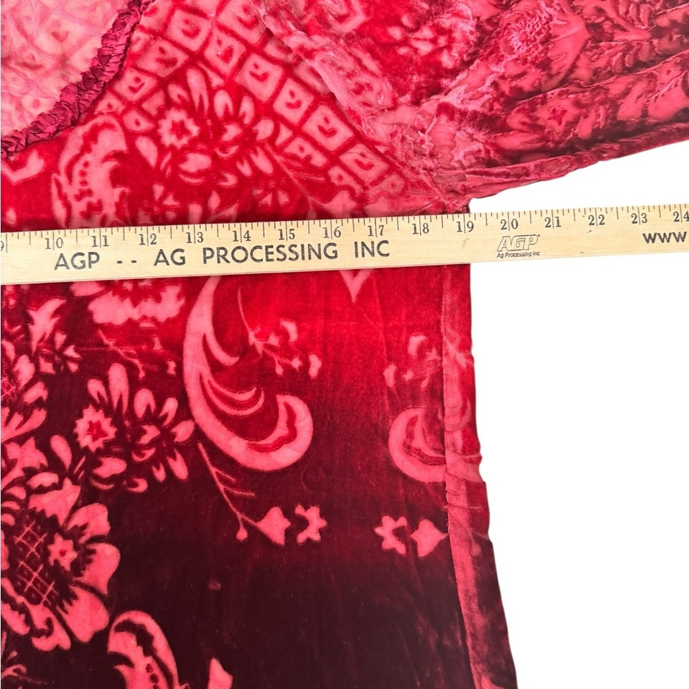 Sundance Red Velvet Burnout Boho Blouse M Silk Blend Romantic Cottagecore Top - Picture 4 of 7